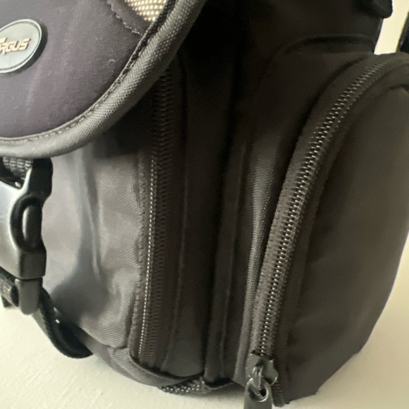 Targus Black Camera Bag for Men - Picture 4 of 10
